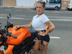 CanariaHot - female webcam at xLoveCam