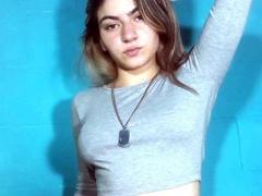 CandyBonita-hot - female with brown hair webcam at xLoveCam