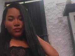 CandyFire69 - female with black hair webcam at xLoveCam