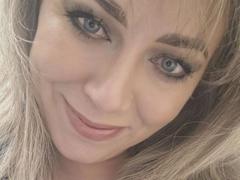 CandyLadyZ - blond female with  big tits webcam at xLoveCam