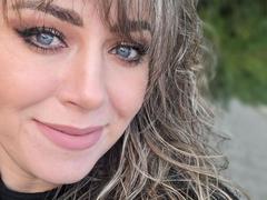 CandyLadyZ - blond female with  big tits webcam at xLoveCam