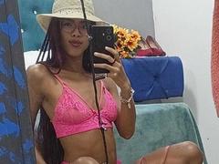 CanelaHott69 - female with brown hair webcam at xLoveCam