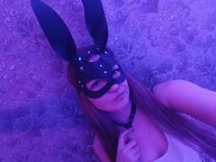 CanndyDi - female with brown hair and  small tits webcam at xLoveCam