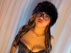 CannelaSmith - female with black hair and  big tits webcam at xLoveCam