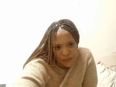 CaramelHugeAss - female webcam at xLoveCam