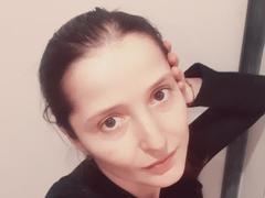 CarenGreen from xLoveCam