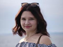 CariWannarka - female with brown hair webcam at xLoveCam