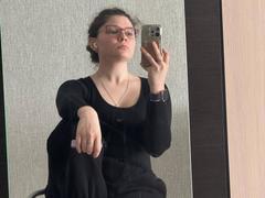 CariWannarka - female with brown hair webcam at xLoveCam
