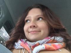 CariWannarka - female with brown hair webcam at xLoveCam