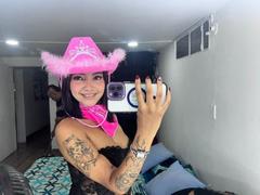 CaritoHam - female with black hair and  big tits webcam at xLoveCam