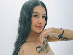 CarlaCorinas - female with black hair and  big tits webcam at xLoveCam