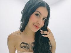 CarlaCorinas - female with black hair and  big tits webcam at xLoveCam