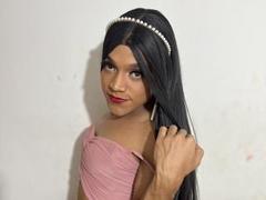 Engelldickhard - shemale with black hair webcam at ImLive