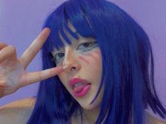 CarlyBlaze - female with black hair webcam at xLoveCam