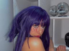 CarlyBlaze - female with black hair webcam at xLoveCam