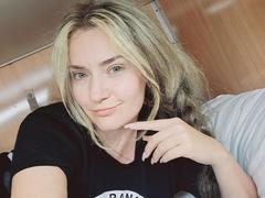 CarmenAutumn - blond female with  big tits webcam at xLoveCam