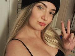 CarmenAutumn - blond female with  big tits webcam at xLoveCam