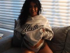 CarmilleZlata - female with black hair webcam at xLoveCam