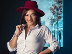 CarollMiiss - female with black hair and  big tits webcam at xLoveCam