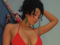 CarolRodriguezS - female with black hair webcam at xLoveCam
