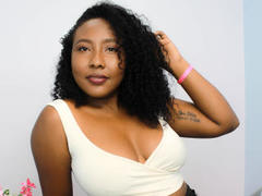 CaroldelaTorre - female with black hair and  big tits webcam at xLoveCam