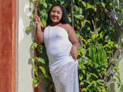 CaroldelaTorre - female with black hair and  big tits webcam at xLoveCam