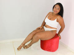 CaroldelaTorre - female with black hair and  big tits webcam at xLoveCam