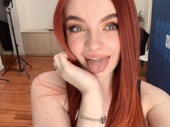 CarolinaDiaa - female with red hair webcam at xLoveCam