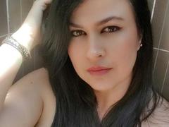 Carolinesaenz_ - female with black hair and  big tits webcam at ImLive