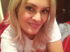 CarolinneFiotti - blond female webcam at xLoveCam