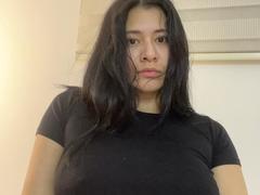 Carolly from xLoveCam