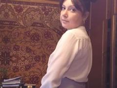 CarriePeachy - female with brown hair and  small tits webcam at xLoveCam