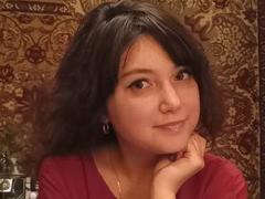 CarriePeachy - female with brown hair and  small tits webcam at xLoveCam