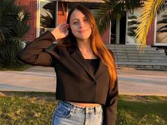 CarynHowkins - female webcam at xLoveCam