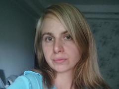 CarynKrista - blond female with  small tits webcam at xLoveCam