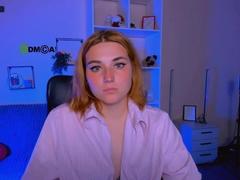CaseyMeli - female webcam at xLoveCam