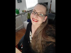 CashLadyVivian-hot - female with brown hair webcam at xLoveCam