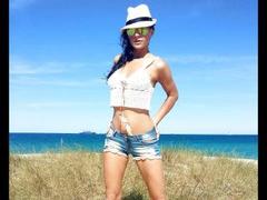 CassandraMichelli - female with brown hair webcam at xLoveCam