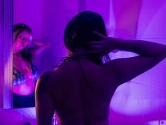 CatBleu - female with brown hair webcam at xLoveCam
