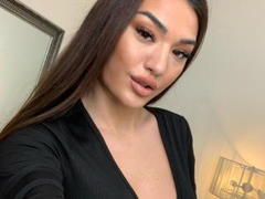Cataleya_Lee from ImLive