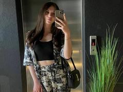 CatherineBloggy - female with black hair webcam at xLoveCam