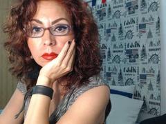 SweetCatheryne - female with brown hair and  big tits webcam at LiveJasmin