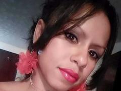 CatherineWolfy - female with black hair webcam at xLoveCam