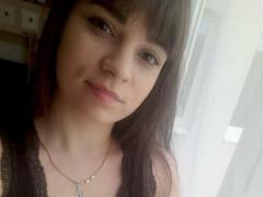 CathyBrie - female with brown hair webcam at xLoveCam
