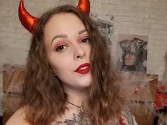 CathyCass - female with brown hair and  big tits webcam at xLoveCam