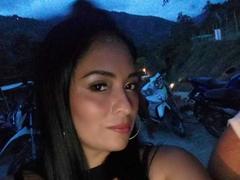 CatleyaSmith - female with black hair and  big tits webcam at LiveJasmin