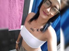 CattaleyaEvans - female with black hair webcam at xLoveCam