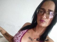 CattaleyaEvans - female with black hair webcam at xLoveCam