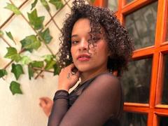CattaleyaMolina - female with brown hair webcam at LiveJasmin