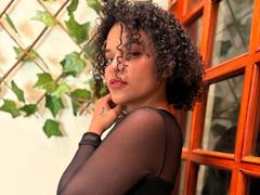 CattaleyaMolina - female with brown hair webcam at LiveJasmin